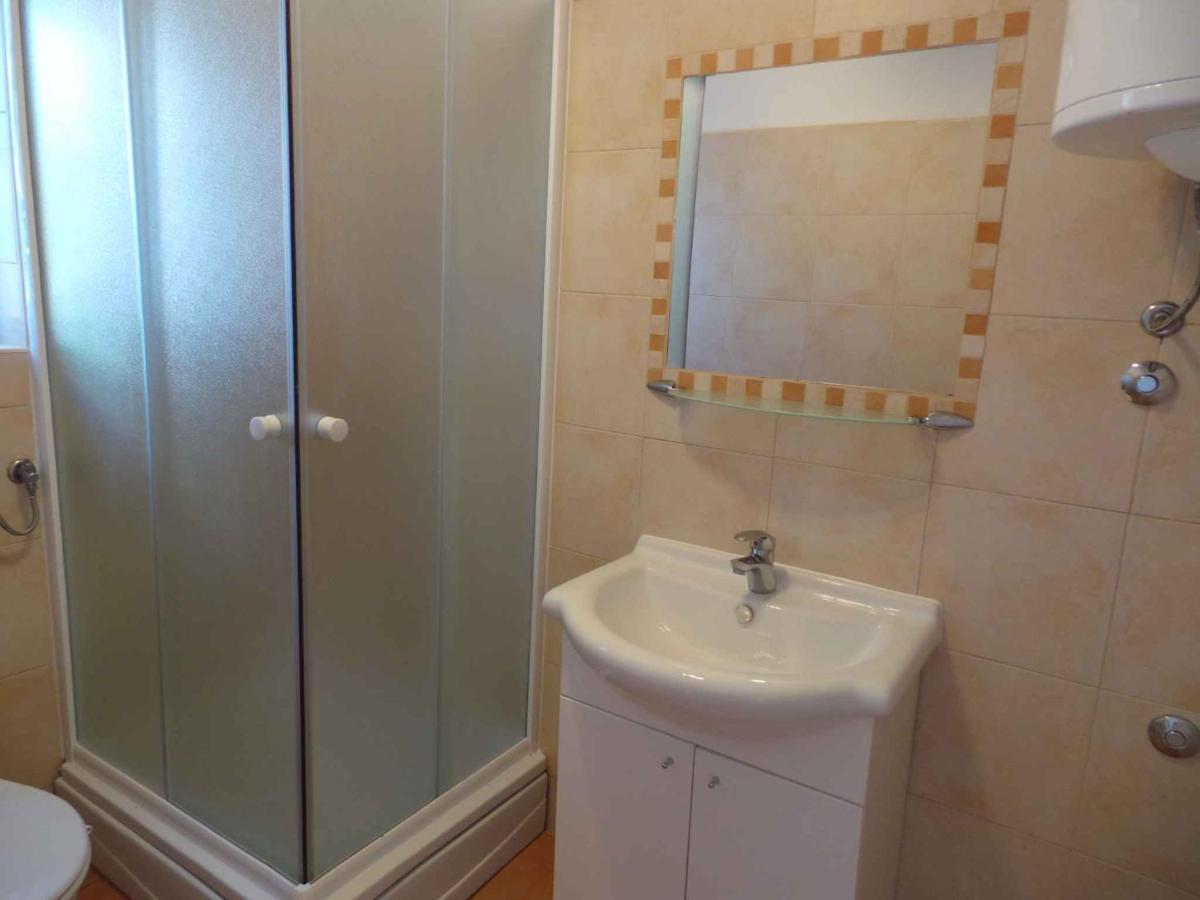 Apartments In Njivice/Insel Krk 34038 المظهر الخارجي الصورة