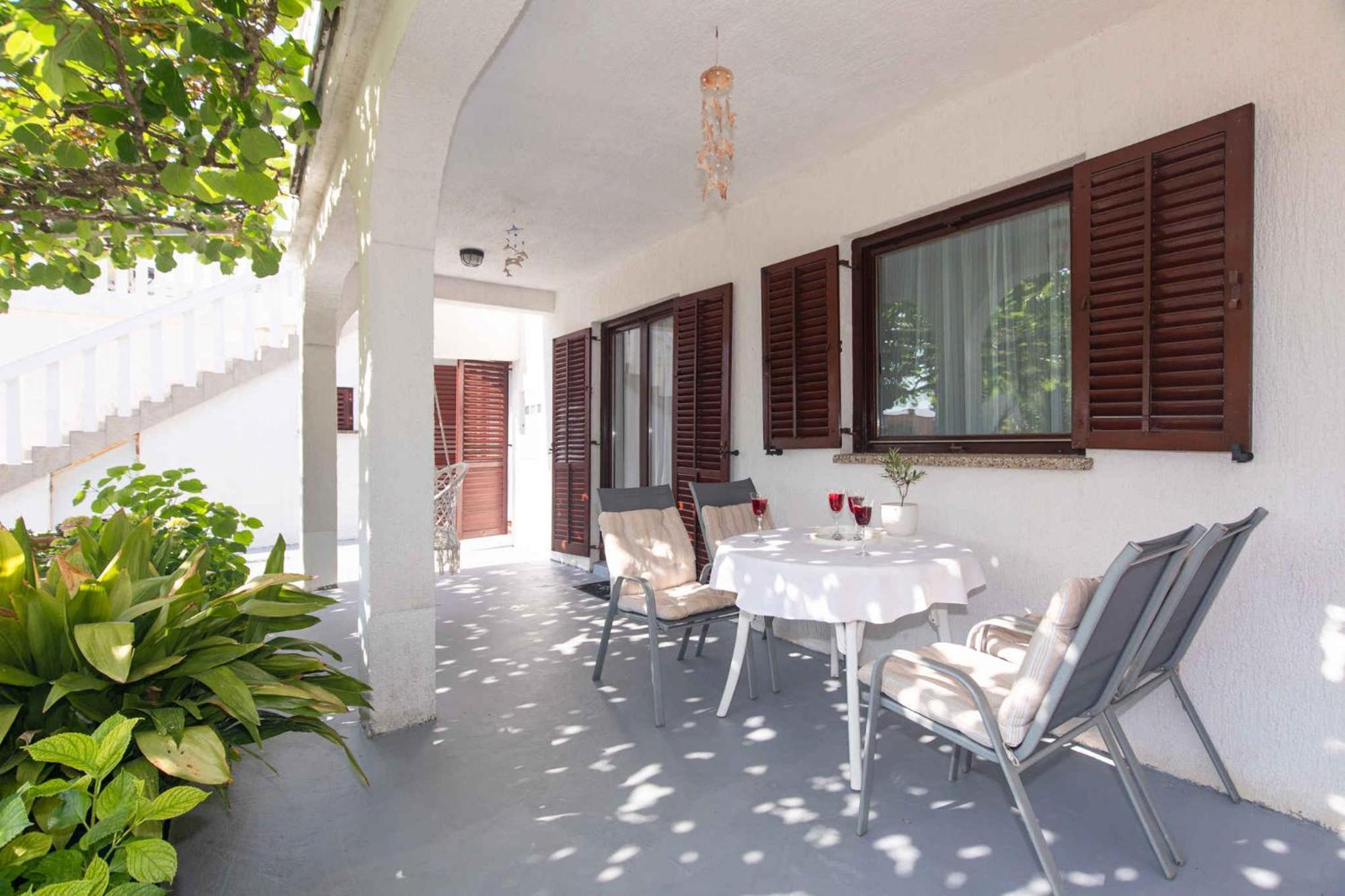 Apartments In Njivice/Insel Krk 34038 المظهر الخارجي الصورة